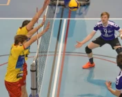nicolas borgeaud (9) in actie tegen Dynamo (foto Wout van Zoeren)